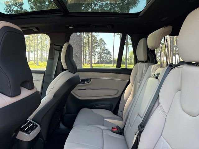New 2026 Volvo XC90 B6 Plus w/ Protection Package Premier AWD/4WD image 23