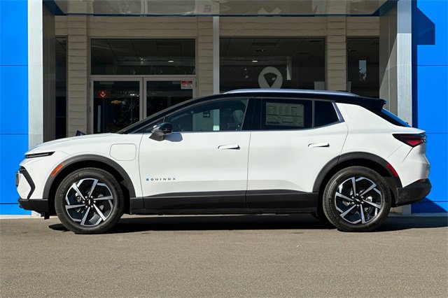 New 2026 Chevrolet Equinox EV LT image 9