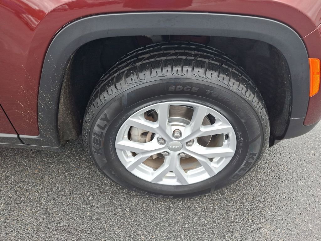 Used 2023 Jeep Grand Cherokee Limited image 33