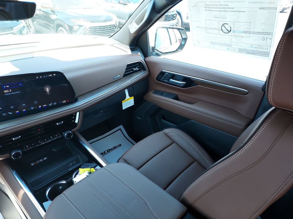 New 2026 Chevrolet Tahoe High Country AWD/4WD image 11