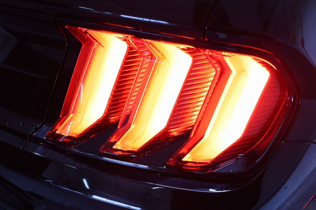 Used 2020 Ford Mustang Premium image 27