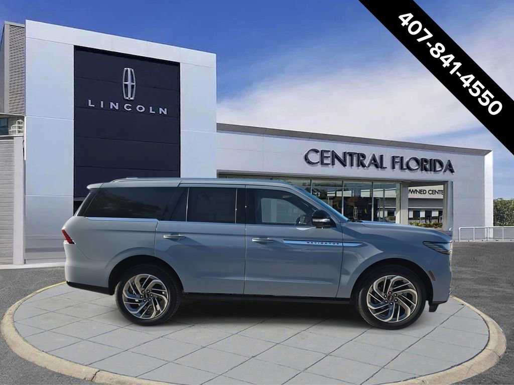 New 2026 Lincoln Navigator Reserve image 2