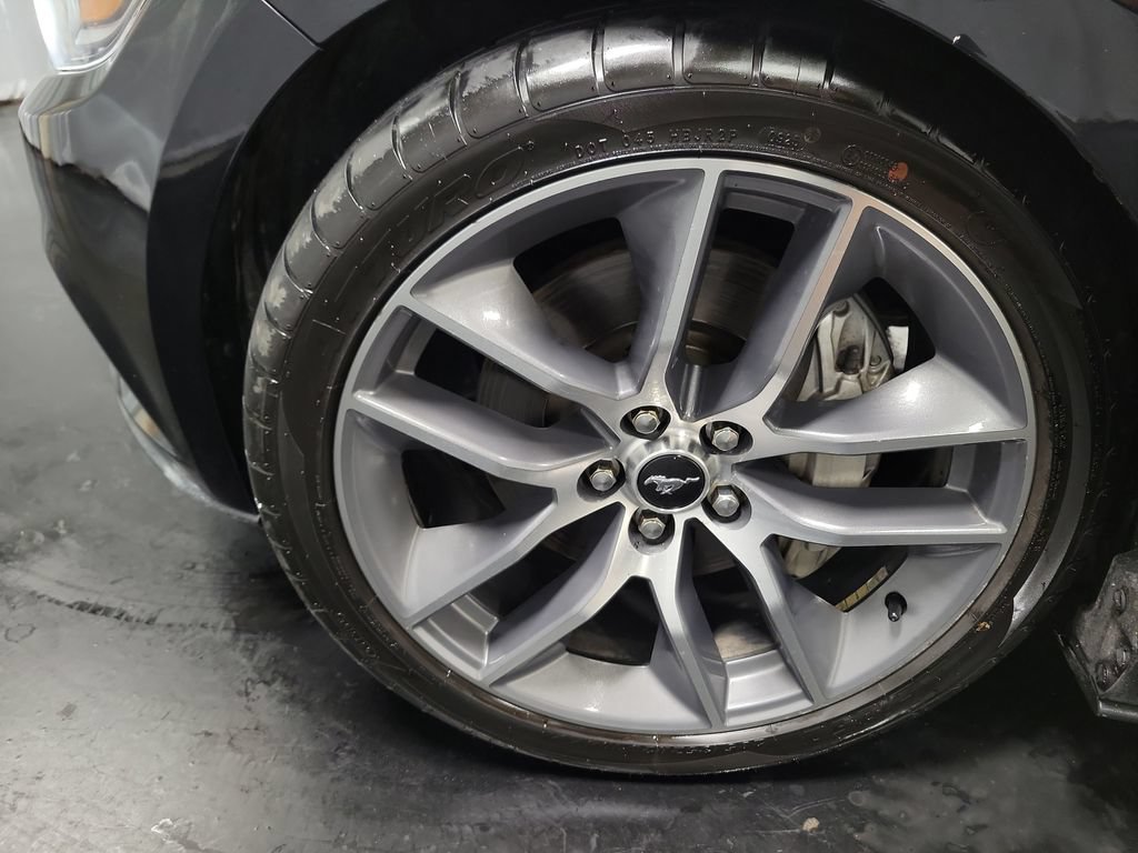 Used 2015 Ford Mustang GT Premium RWD image 14