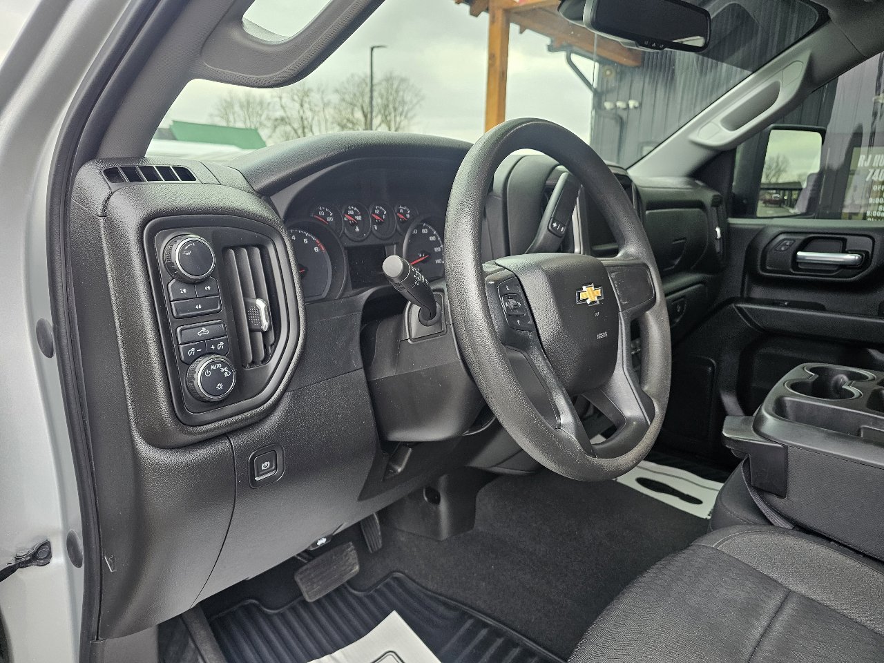 Used 2022 Chevrolet Silverado 2500 Custom w/ Gooseneck/5TH Wheel Package image 8