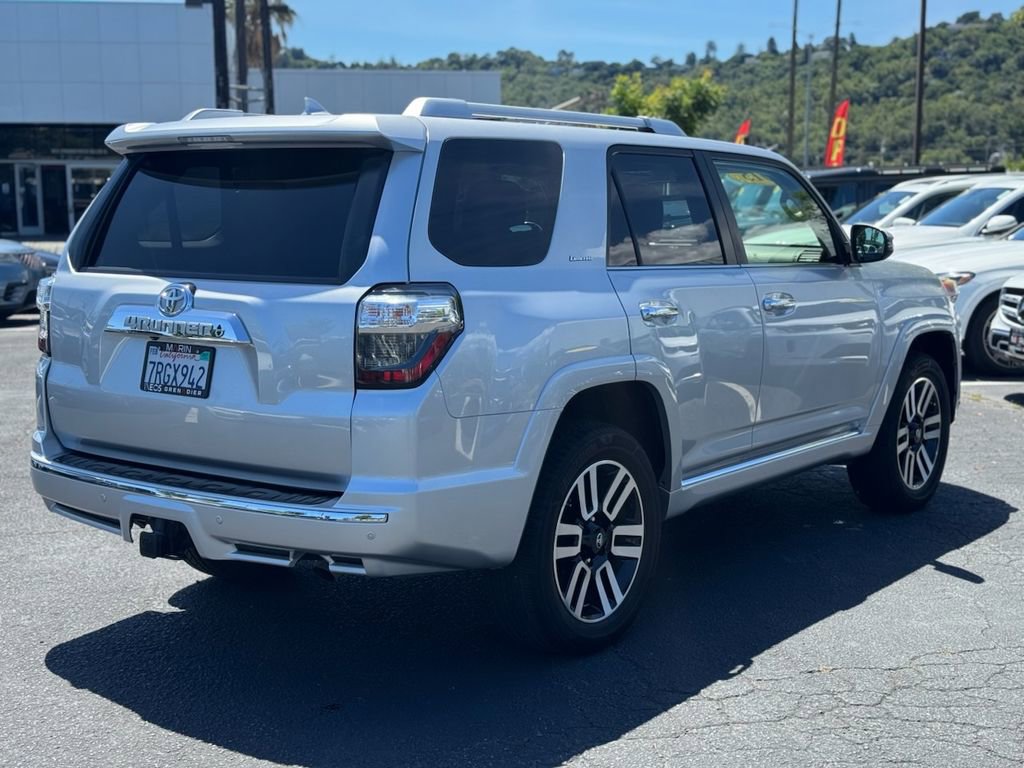 Used 2015 Toyota 4Runner Limited AWD/4WD image 9