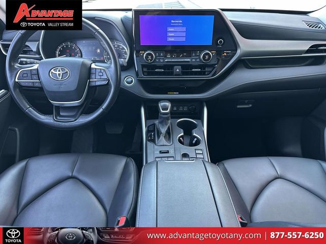 Certified 2024 Toyota Highlander XLE image 16