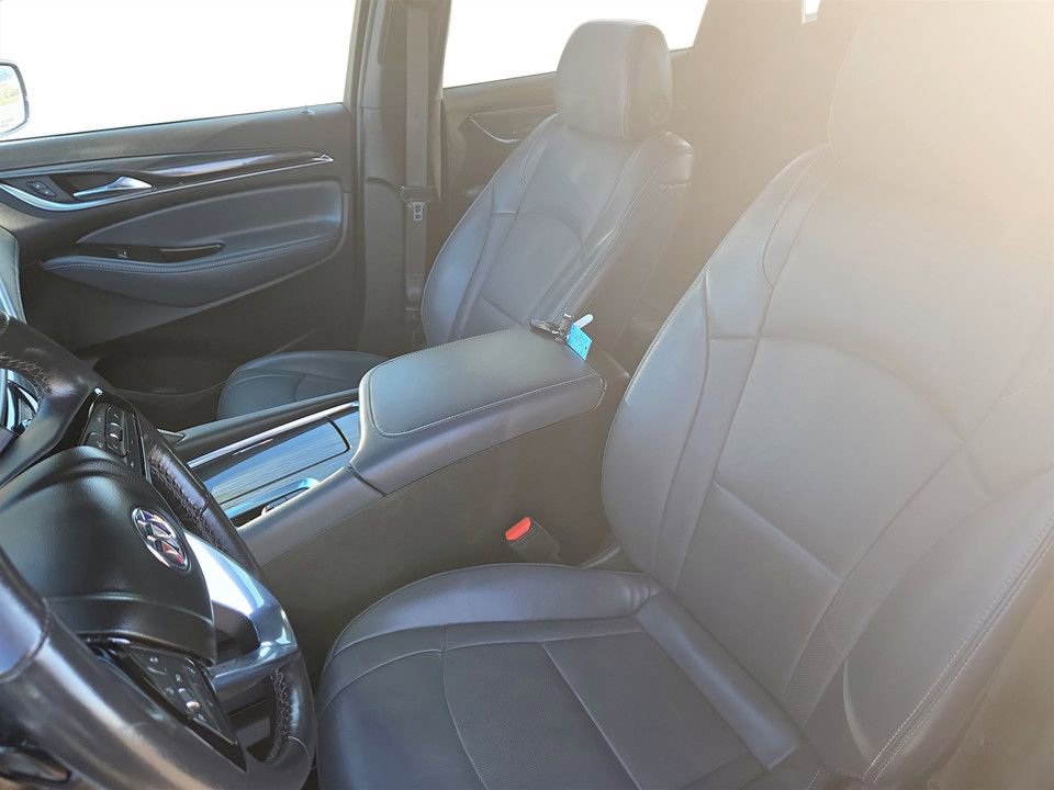 Used 2024 Buick Enclave Premium image 29