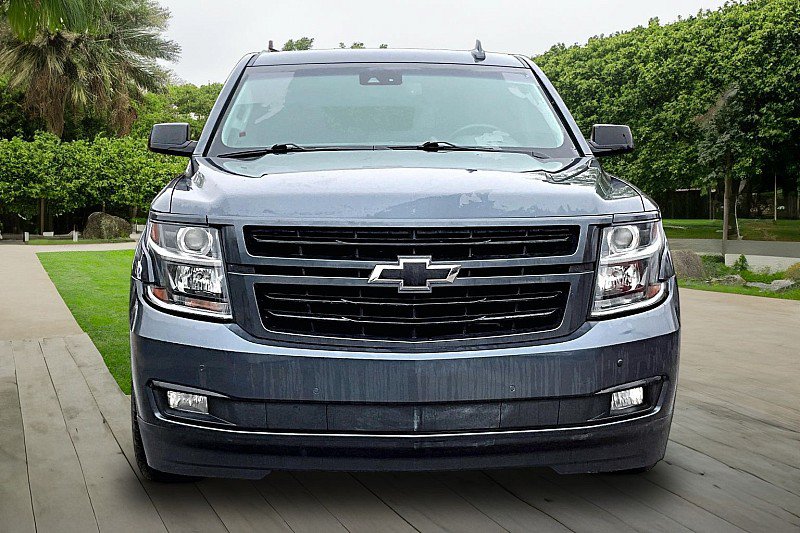Used 2019 Chevrolet Suburban Premier w/ RST 6.2L Performance Edition RWD image 5