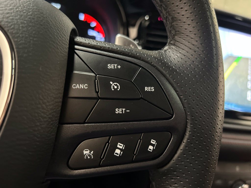 Used 2025 Dodge Durango GT AWD/4WD image 26