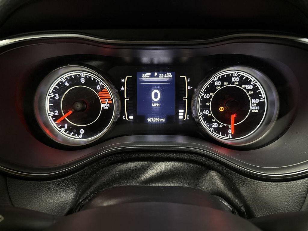 Used 2020 Jeep Cherokee Latitude Plus image 11