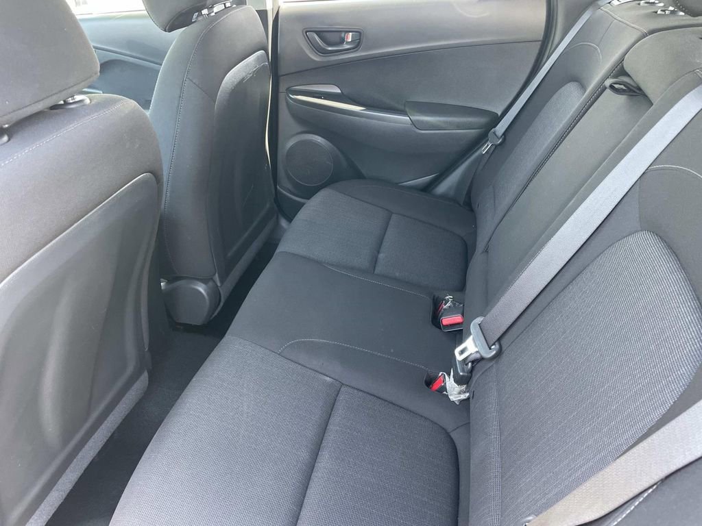 Certified 2022 Hyundai Kona SEL w/ Cargo Package AWD/4WD image 28