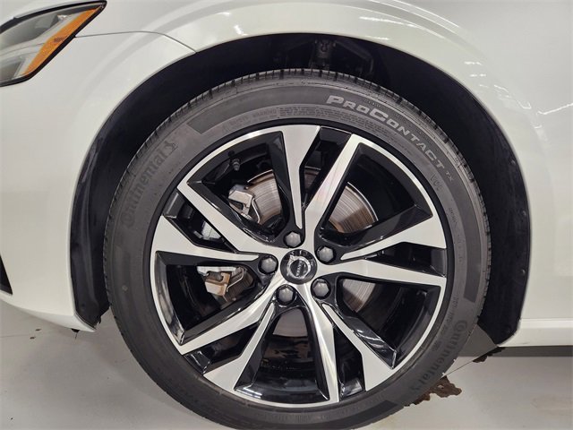 Used 2024 Volvo S60 B5 Core image 8