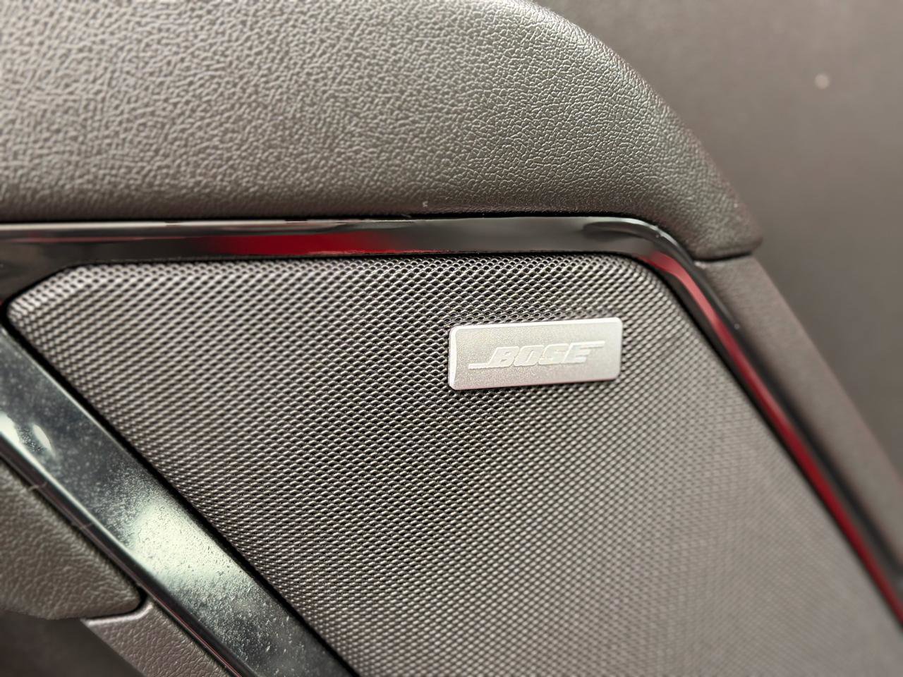 Used 2024 GMC Sierra 1500 AT4 w/ Technology Package AWD/4WD image 11