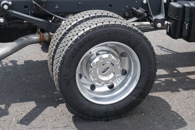 New 2026 Ford F550 4x4 Crew Cab image 11