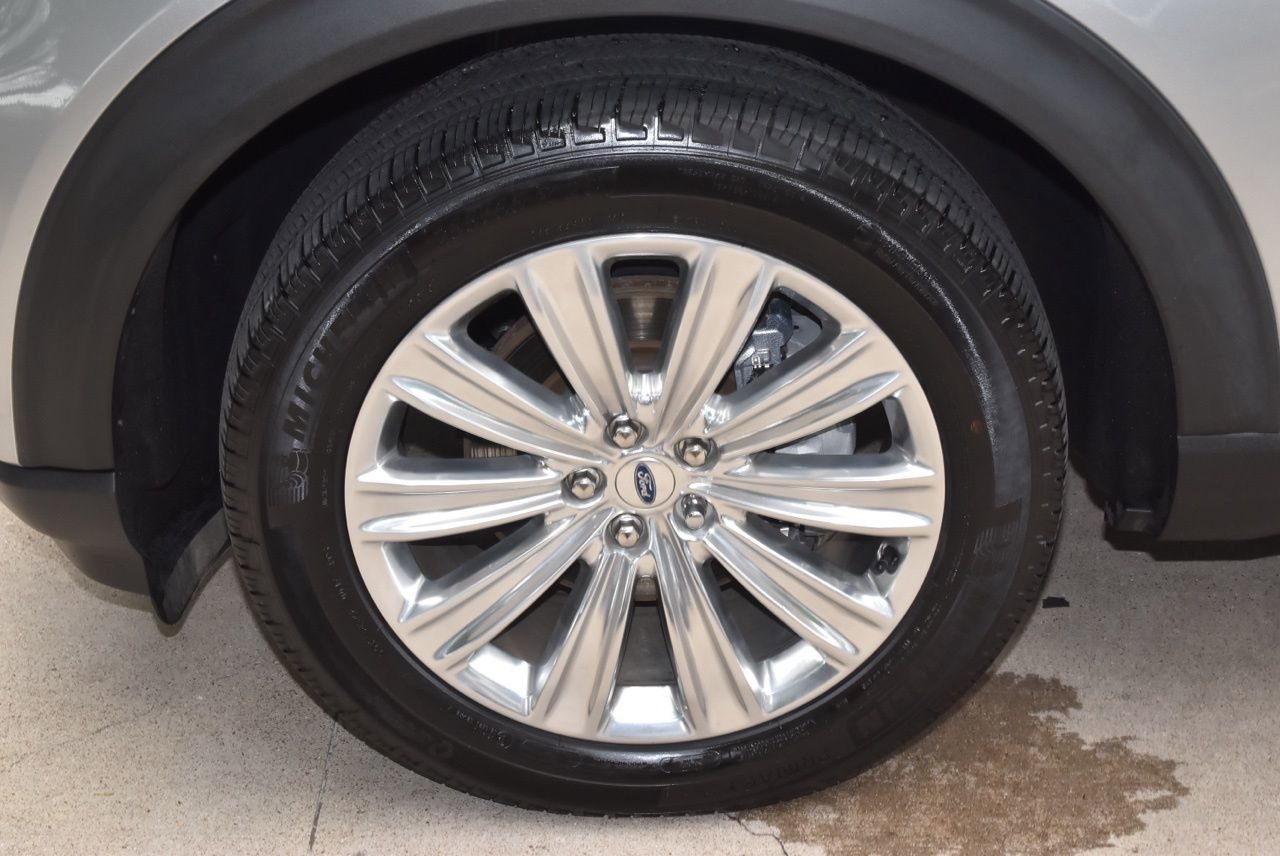 Used 2024 Ford Explorer Limited w/ Limited Technology Package AWD/4WD image 40