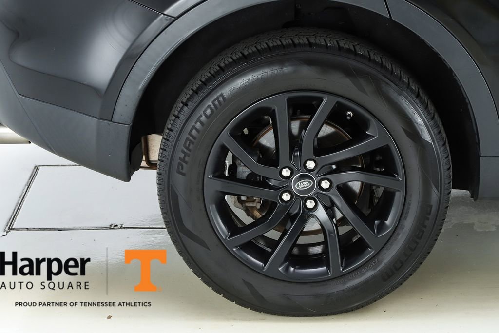 Used 2016 Land Rover Discovery Sport SE image 50