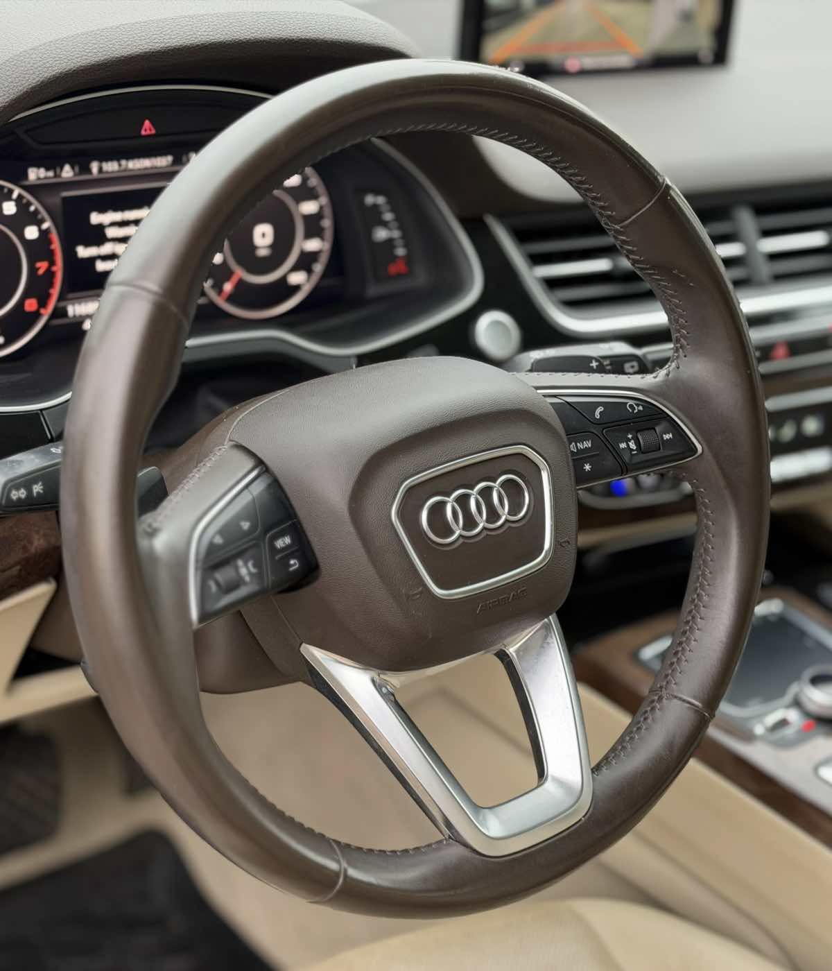 Used 2017 Audi Q7 3.0T Premium Plus w/ Premium Plus Package AWD/4WD image 22