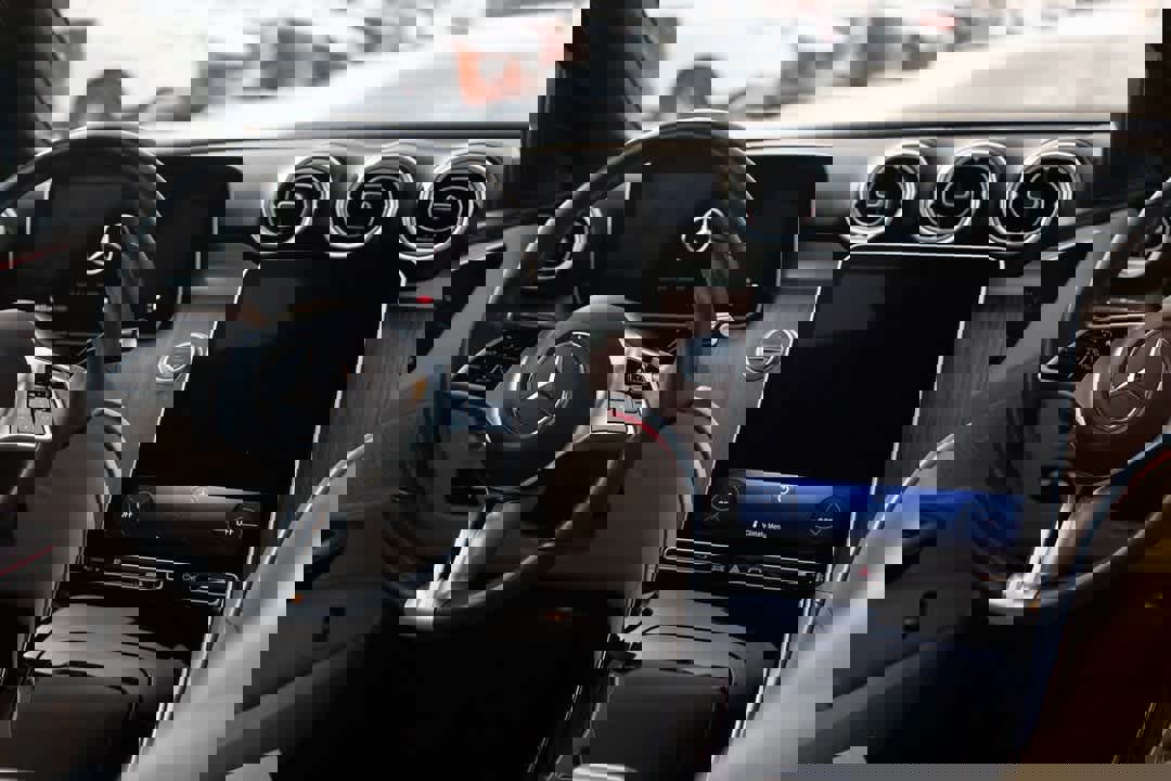 Used 2023 Mercedes-Benz C 300 4MATIC Sedan image 16