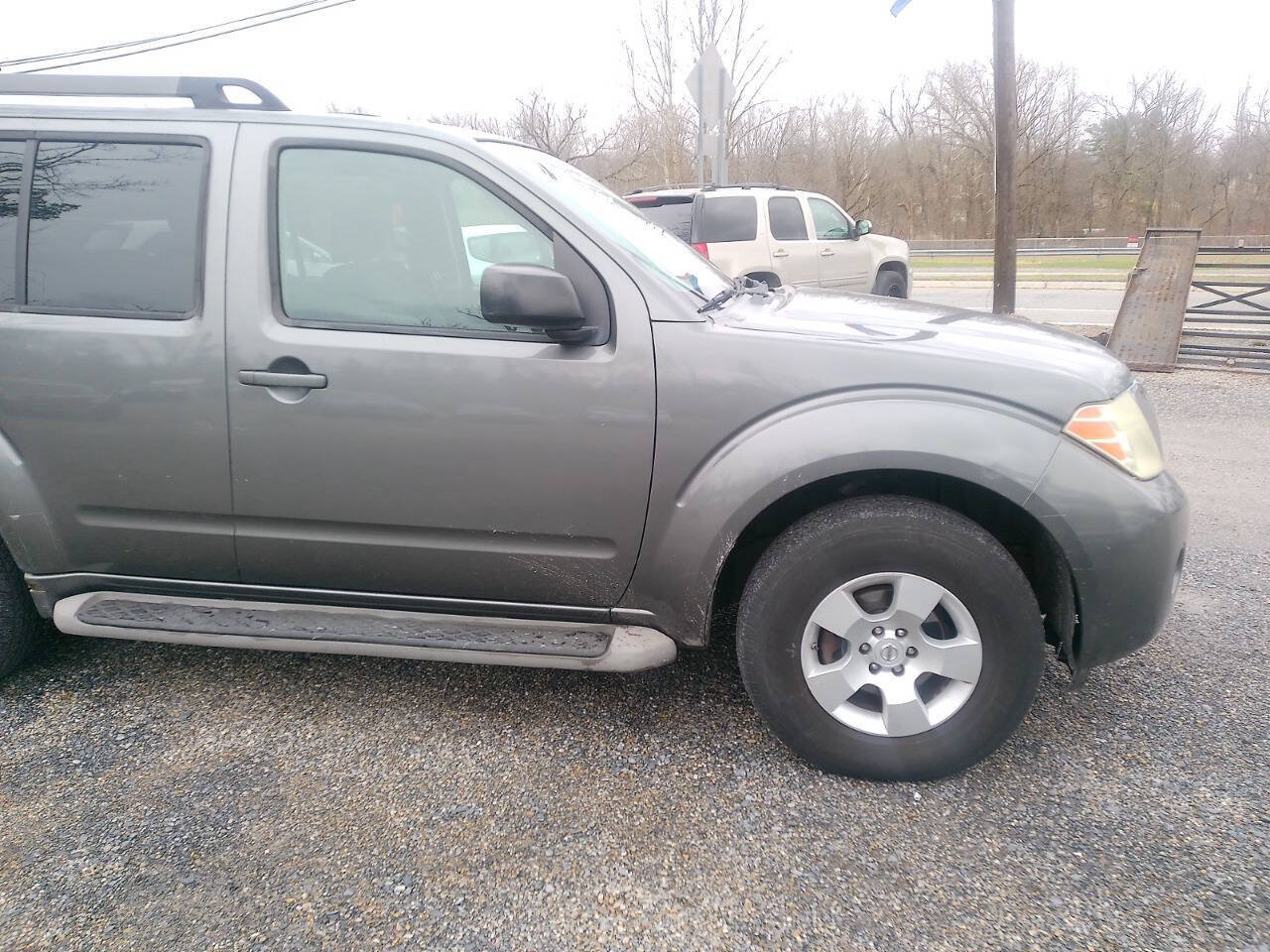 Used 2009 Nissan Pathfinder S AWD/4WD image 24