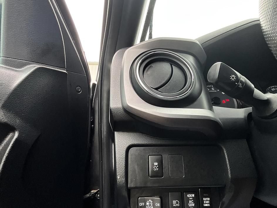 Used 2022 Toyota Tacoma TRD Sport AWD/4WD image 26