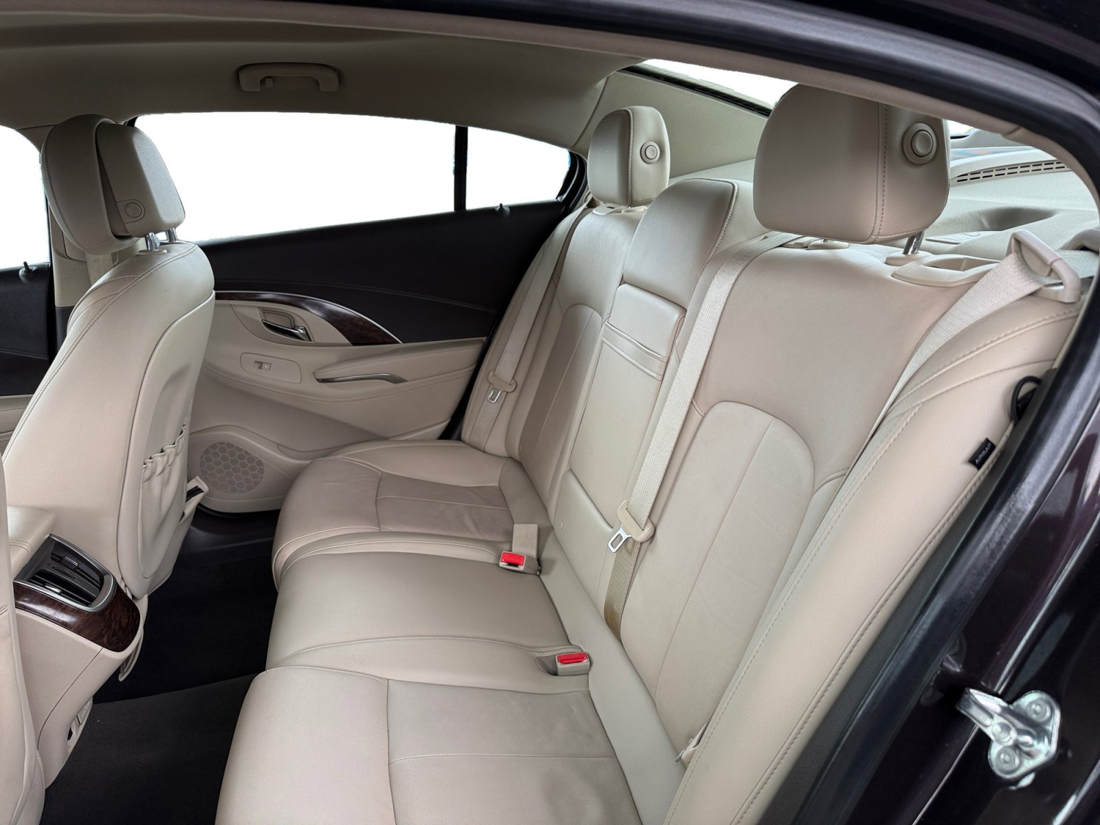Used 2014 Buick LaCrosse Leather w/ Driver Confidence Package FWD image 9