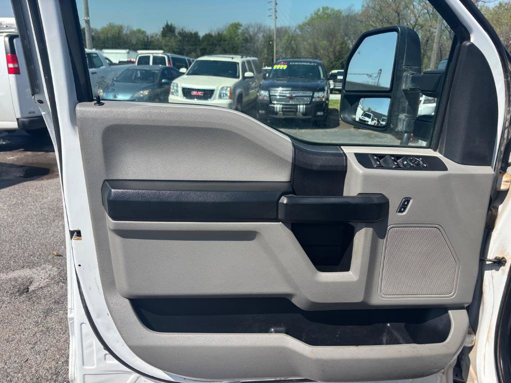 Used 2018 Ford F250 XL w/ STX Appearance Package AWD/4WD image 16