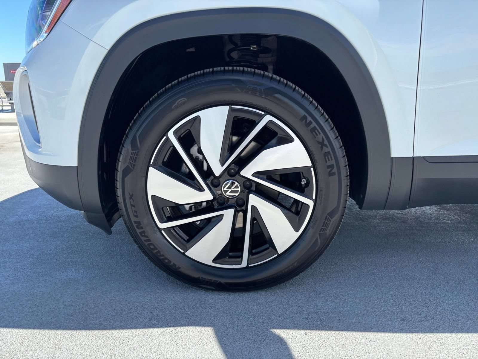 Used 2026 Volkswagen Atlas SE FWD image 33