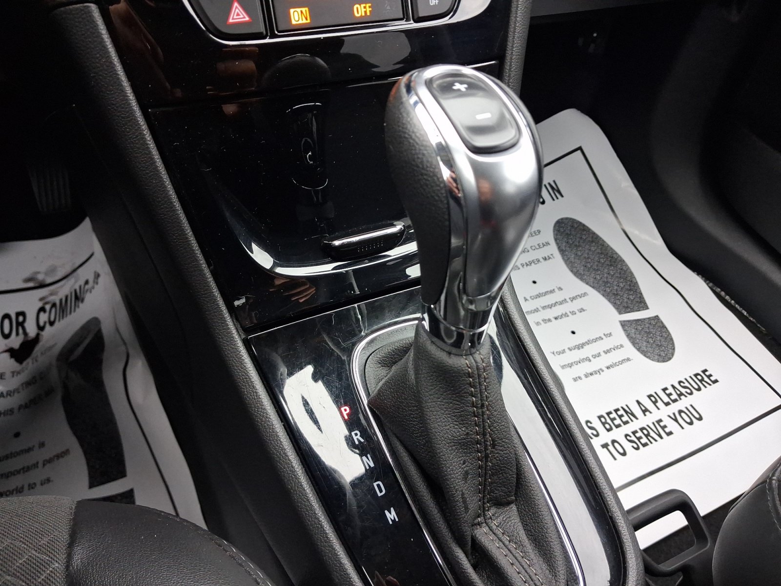 Used 2019 Buick Encore Sport Touring AWD/4WD image 4