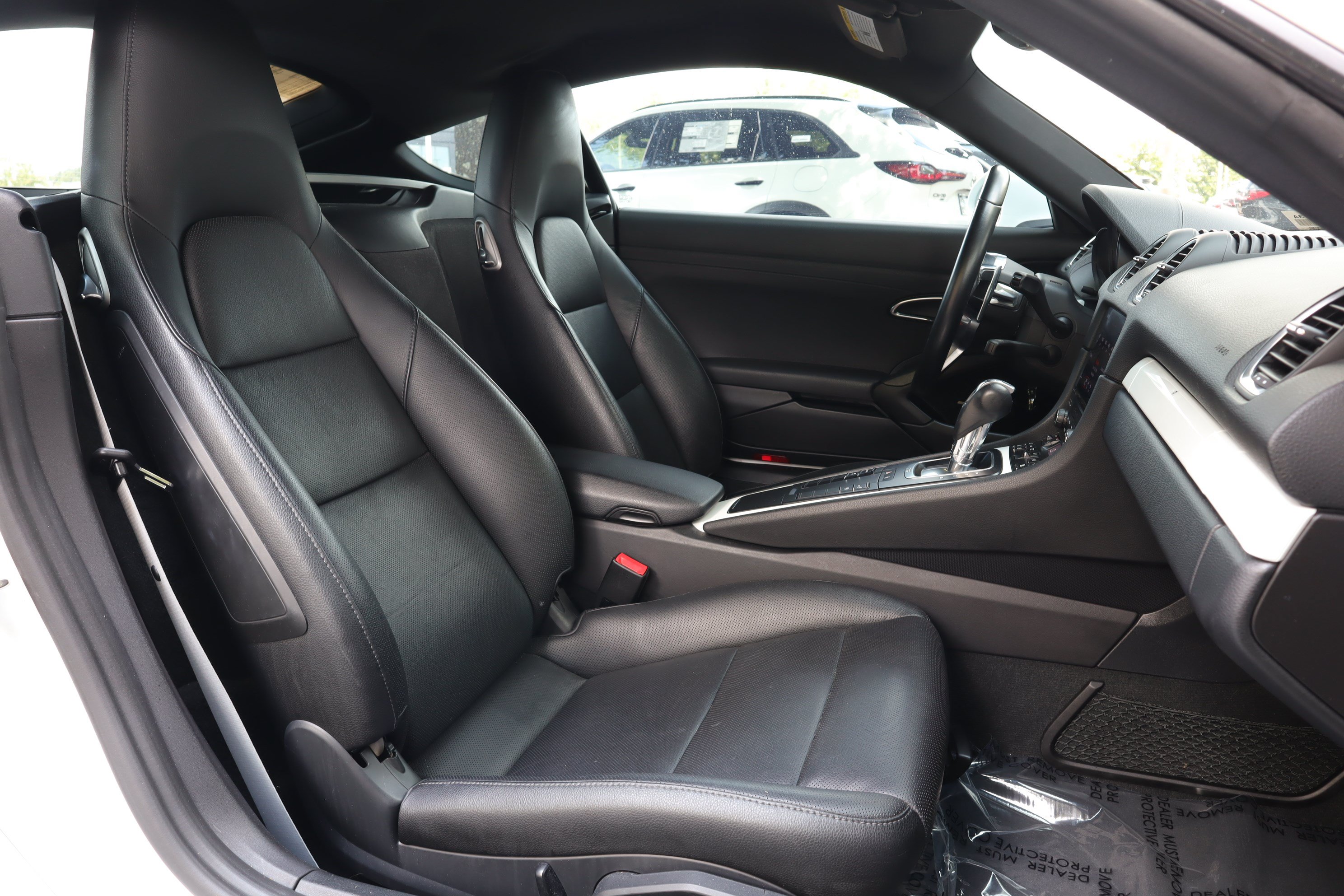 Used 2018 Porsche 718 Cayman RWD image 9