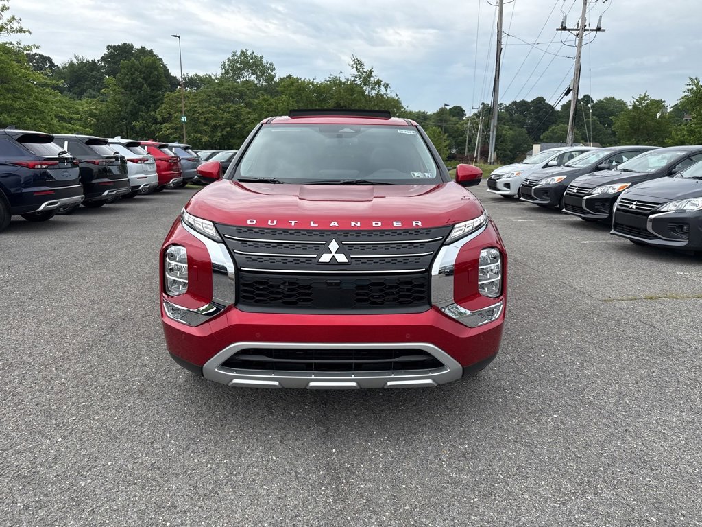 New 2025 Mitsubishi Outlander SE image 12