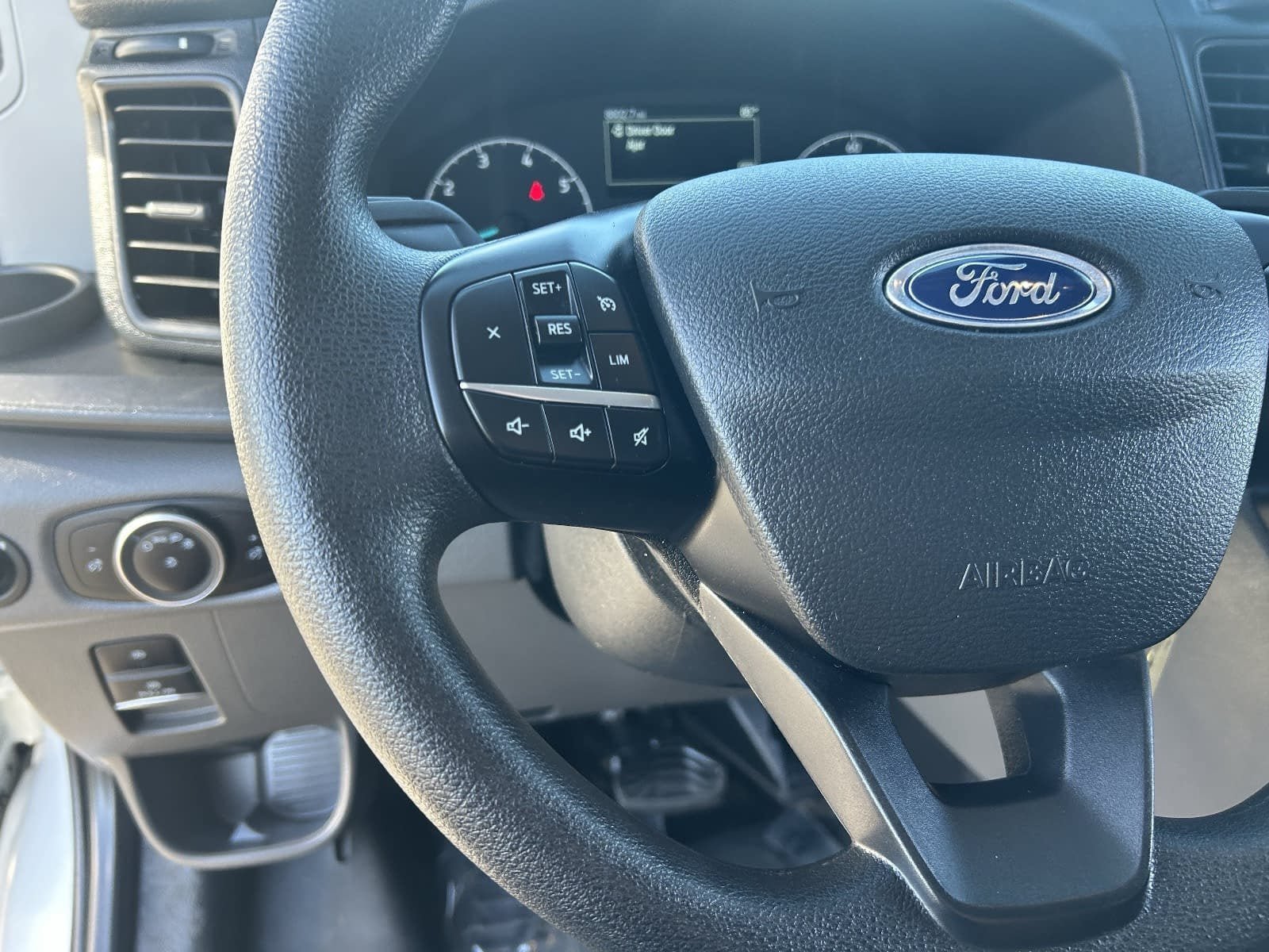 Used 2024 Ford Transit 350 XL AWD/4WD image 27