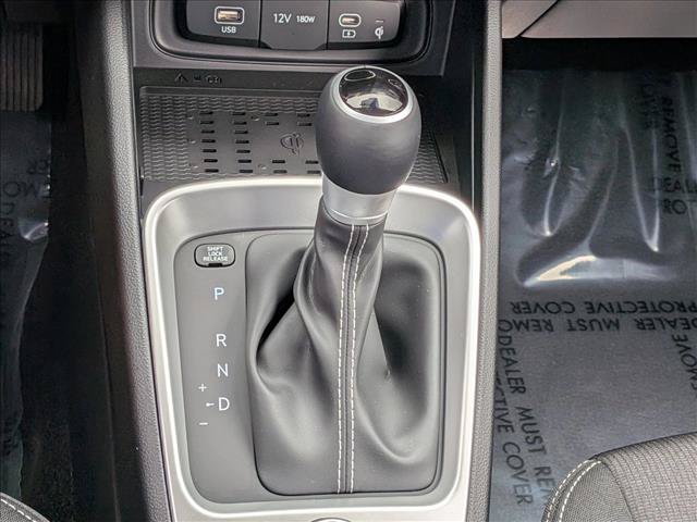 New 2026 Hyundai Venue SEL FWD image 14