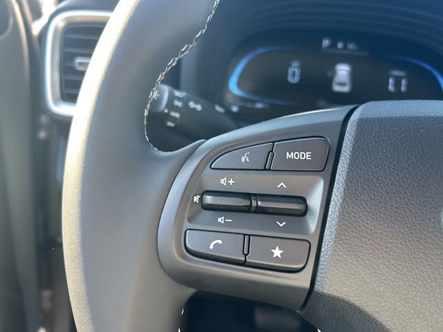 Used 2026 Hyundai Venue SEL image 16