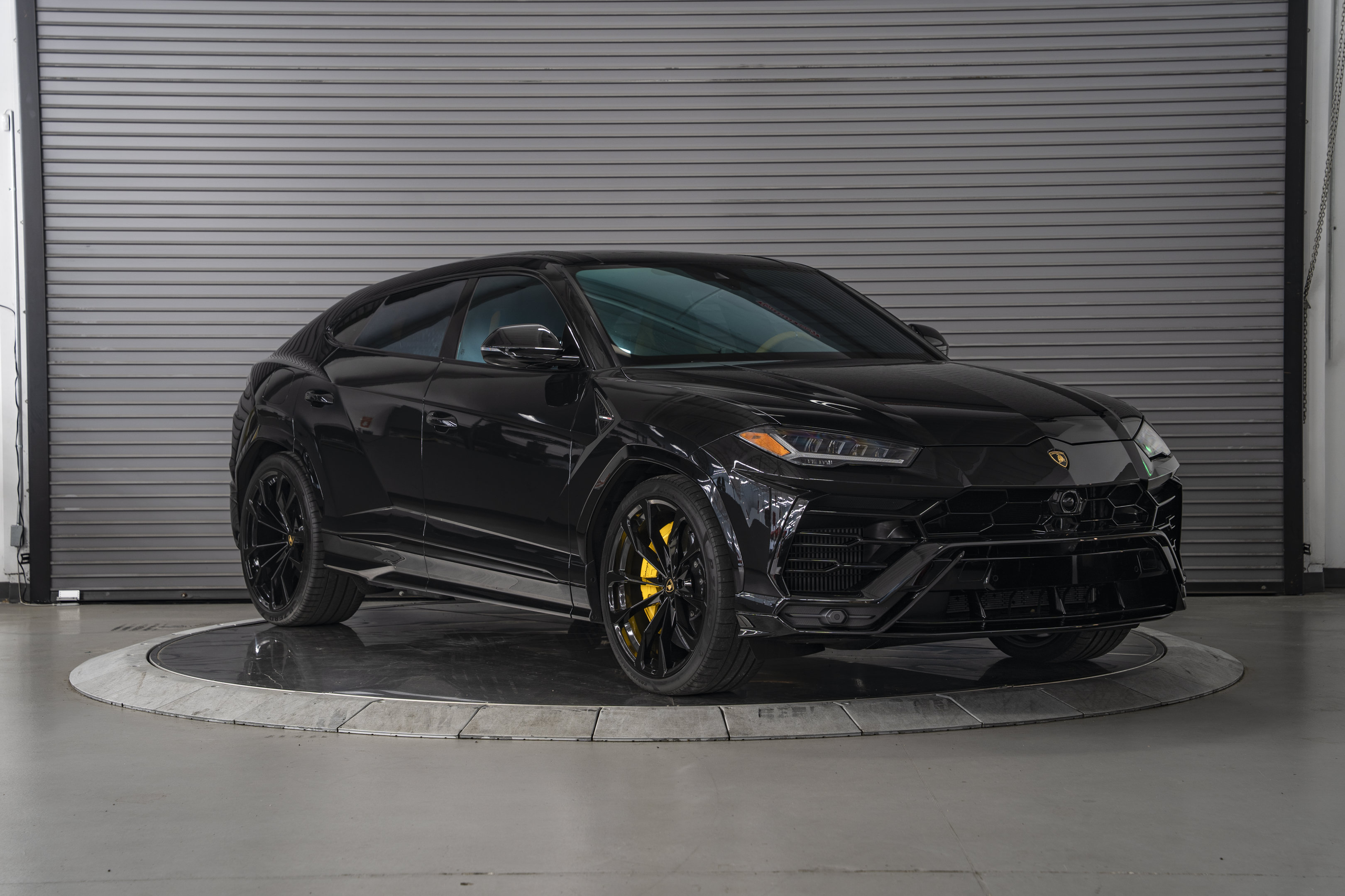 Used 2022 Lamborghini Urus AWD/4WD image 7