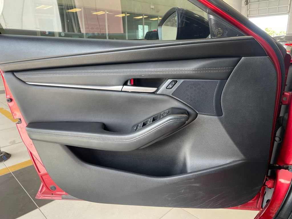 Used 2024 MAZDA MAZDA3 s FWD image 9