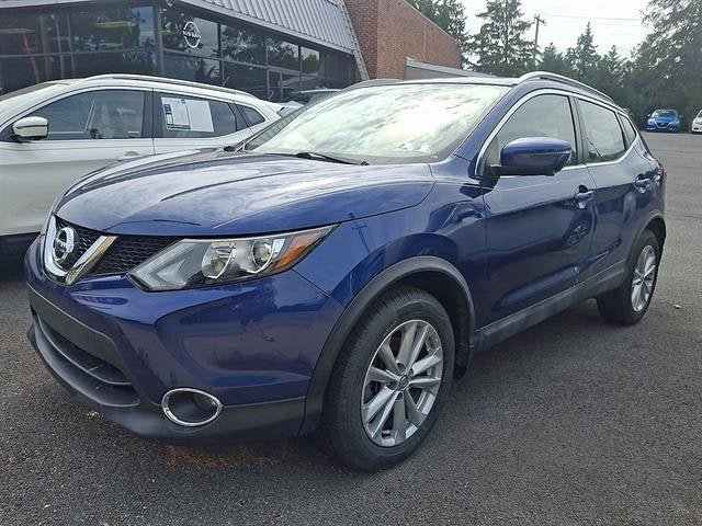 Used 2018 Nissan Rogue Sport SV w/ SV Technology Package AWD/4WD image 4