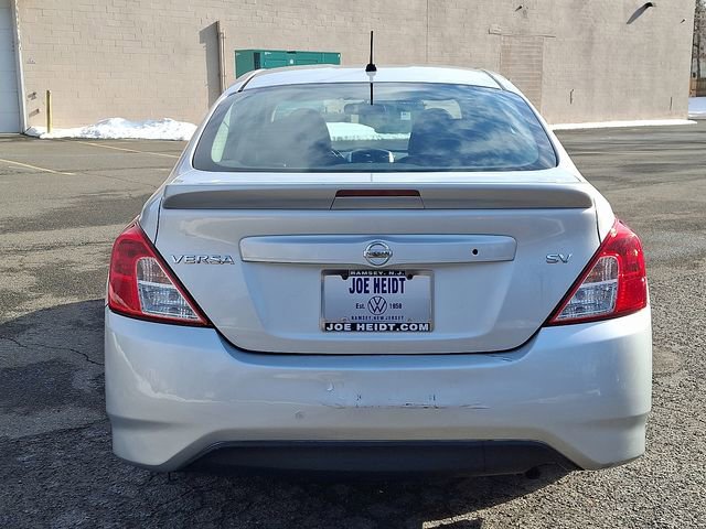 Used 2017 Nissan Versa SV image 9