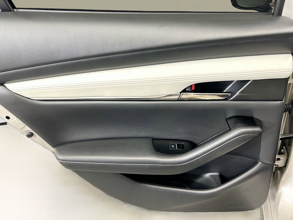 Used 2022 MAZDA MAZDA3 s image 25