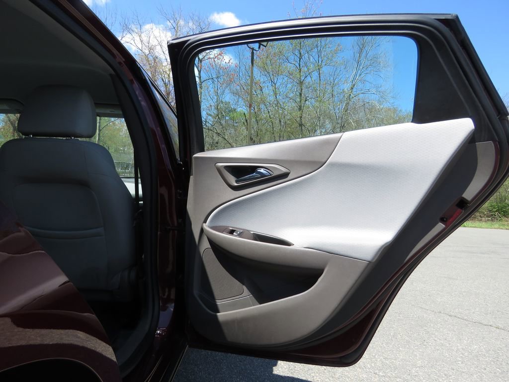 Used 2016 Chevrolet Malibu LT FWD image 15