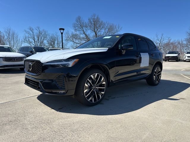 New 2026 Volvo XC60 B5 Ultra w/ Climate Package image 3