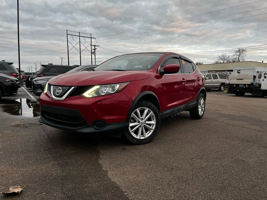 Used 2018 Nissan Rogue Sport S w/ S Appearance Package video 2