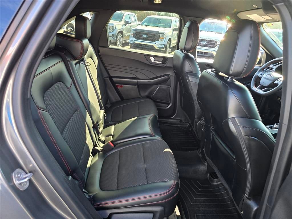 Used 2023 Ford Escape ST-Line Select AWD/4WD image 11