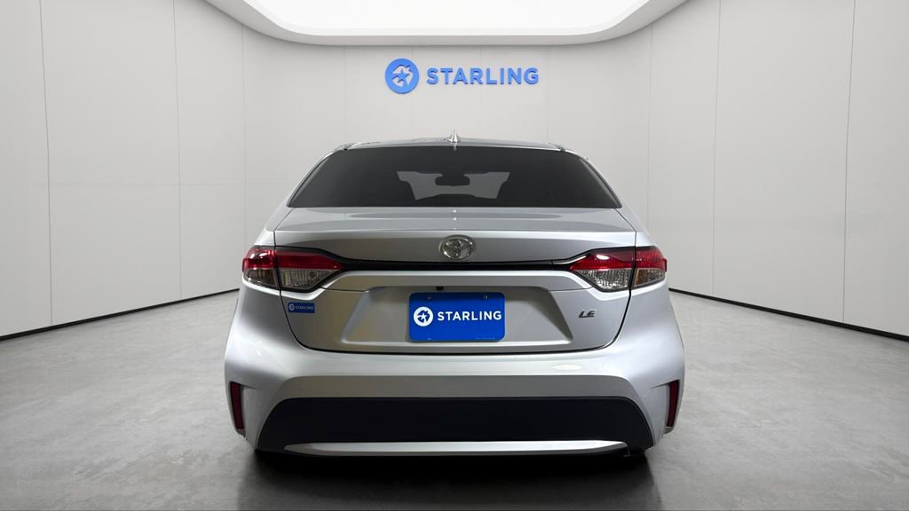 Used 2022 Toyota Corolla LE image 5