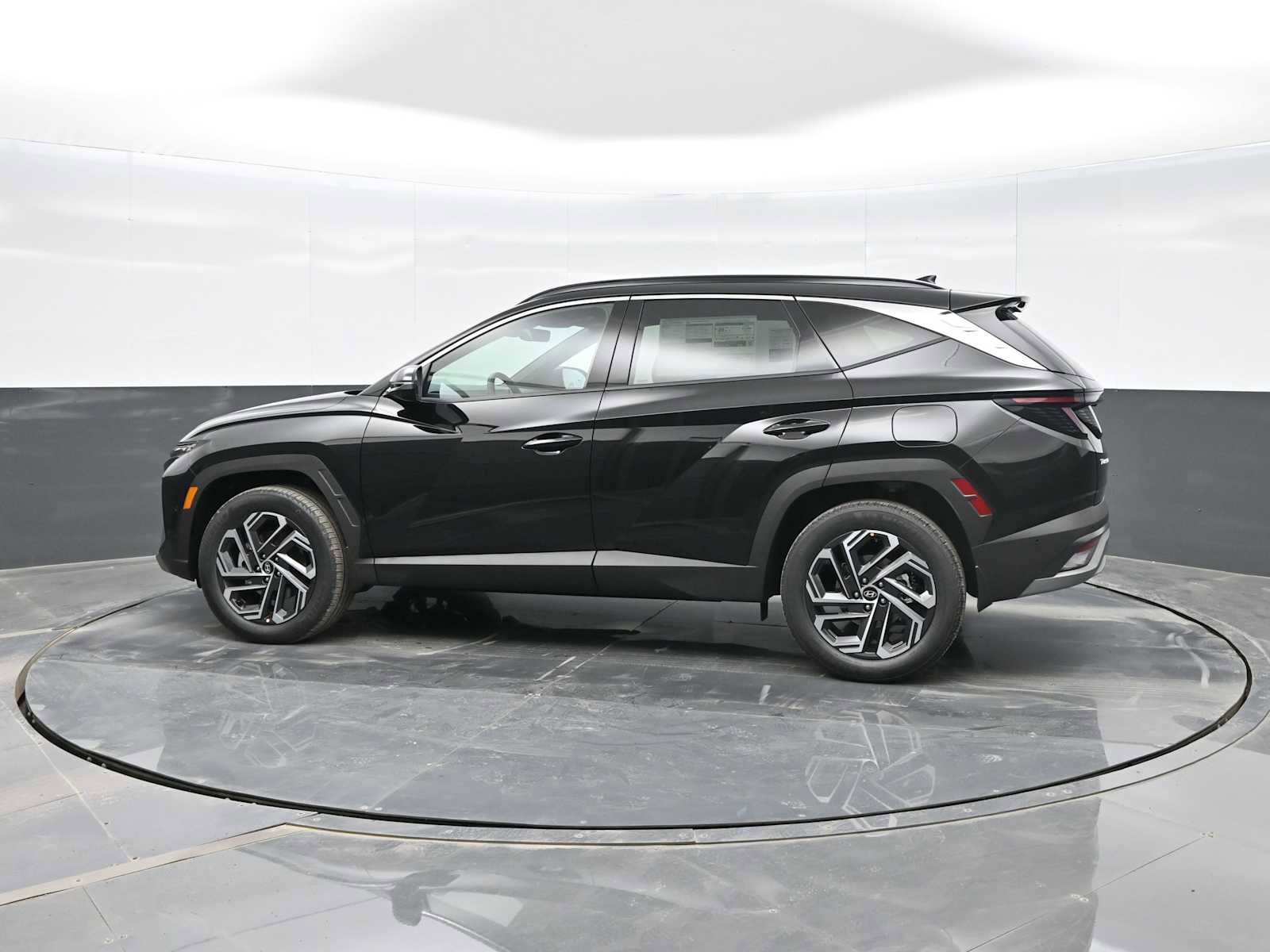 New 2026 Hyundai Tucson Limited image 5