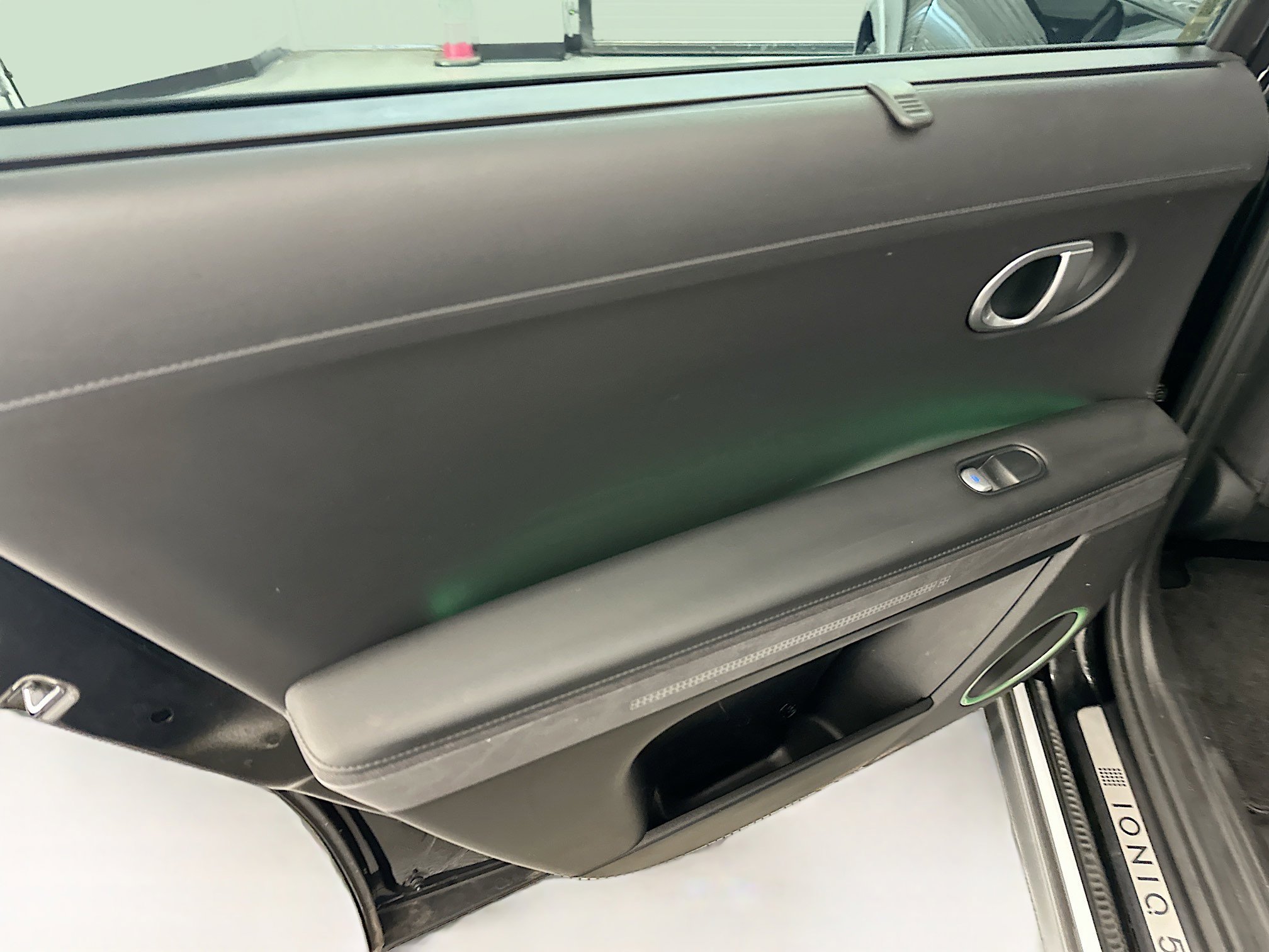 Used 2024 Hyundai Ioniq 5 Limited AWD/4WD image 28