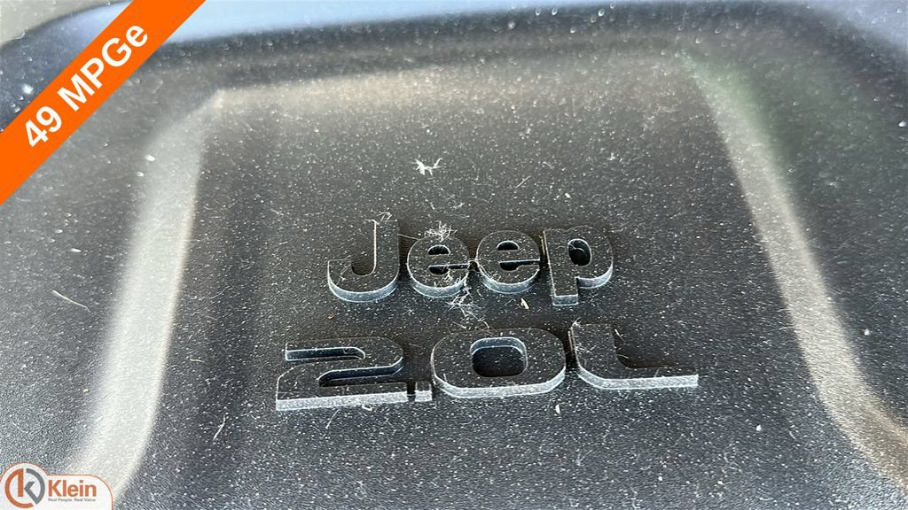 Used 2025 Jeep Wrangler Unlimited Sahara AWD/4WD image 33