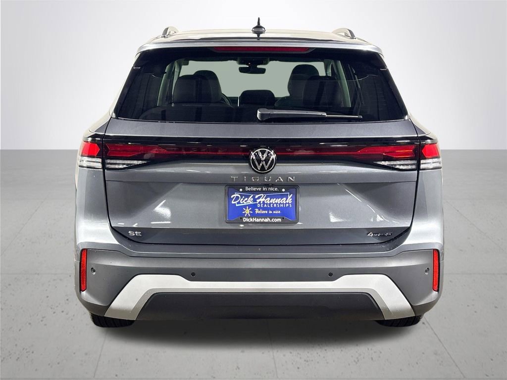New 2025 Volkswagen Tiguan SE image 7
