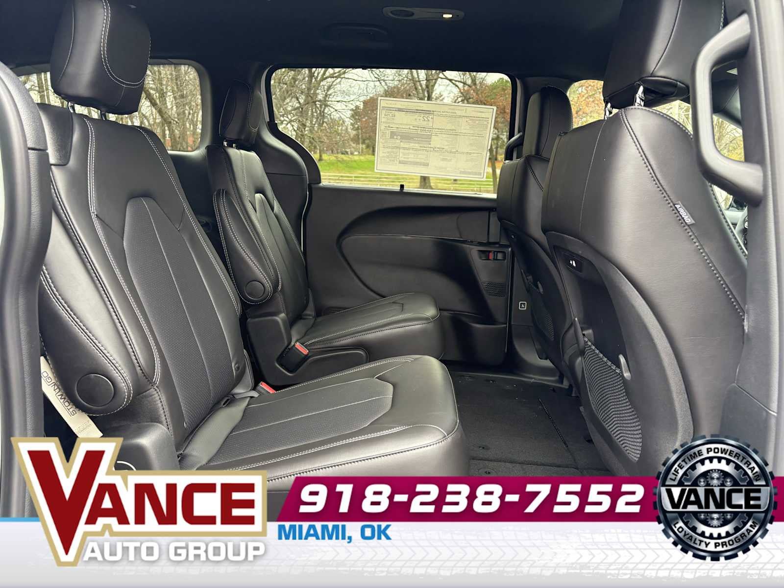 New 2026 Chrysler Pacifica Select w/ S Appearance Package FWD image 17