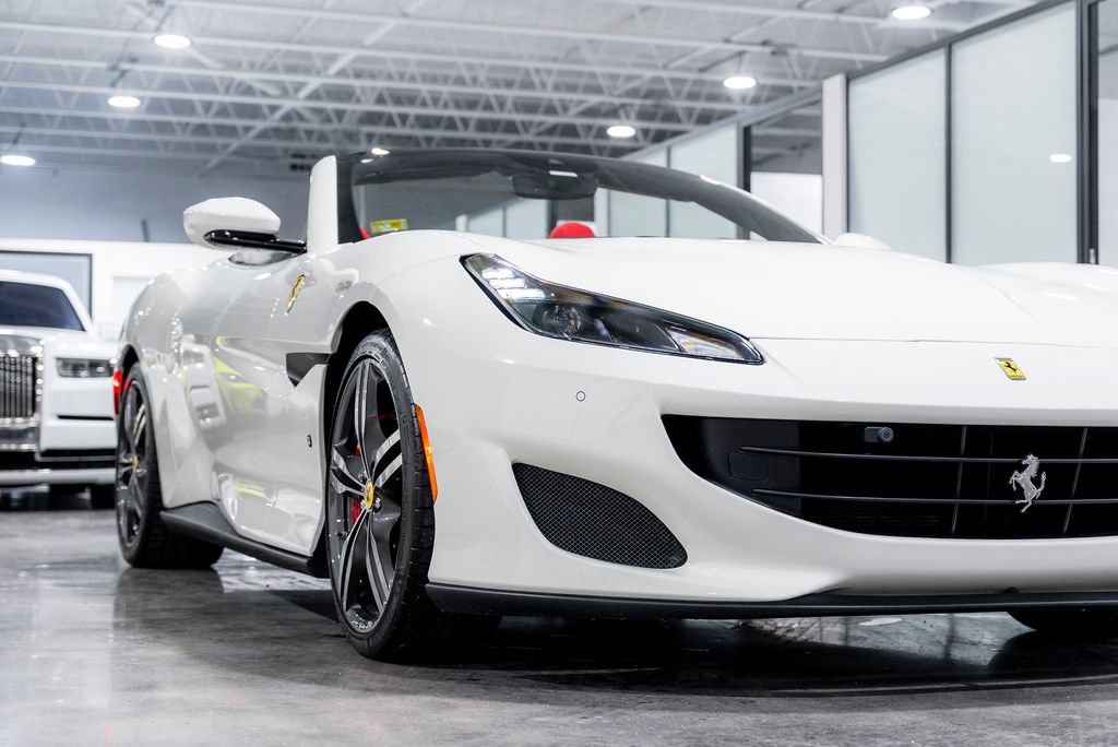Used 2020 Ferrari Portofino RWD image 8