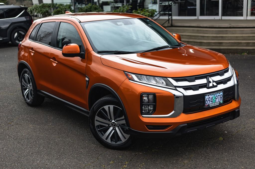 Used 2023 Mitsubishi Outlander Sport ES AWD/4WD image 2